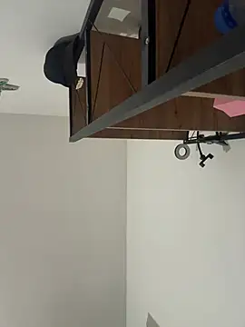 Azra-azrat0 online show from April 17, 4:43 pm