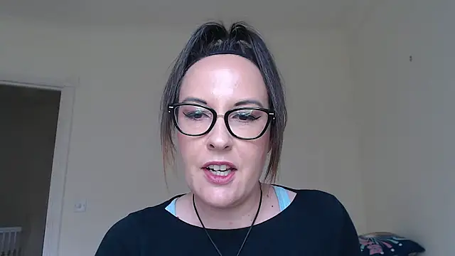 PsychicDominatrix online show from May 29, 1:28 pm