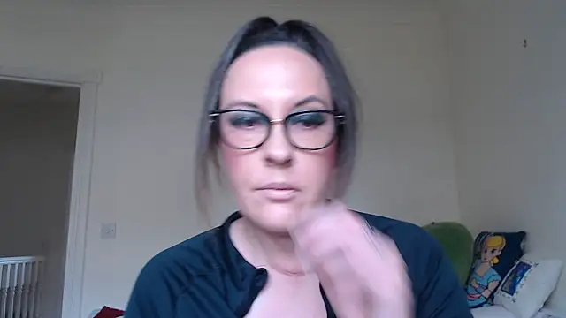PsychicDominatrix online show from July 3, 9:05 am