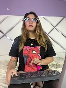 Snapshot of LunaRiivas chatting on February 20, 12:51 pm LunaRiivas online show from February 20, 12:51 pm