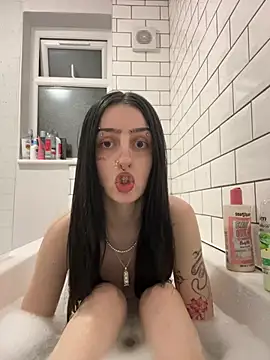 bellaxlauren online show from March 12, 11:09 pm