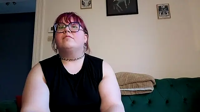 ProfaneHekate online show from February 1, 3:10 pm