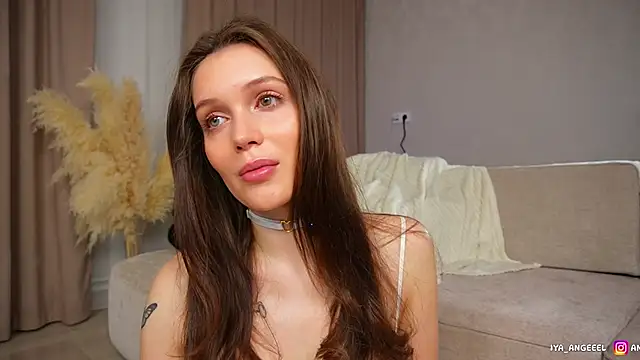 Snapshot of Anya_angel chatting on February 15, 8:52 pm Anya angel online show from February 15, 8:52 pm