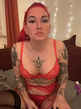 MrsRedFoxy online show from February 13, 9:48 pm