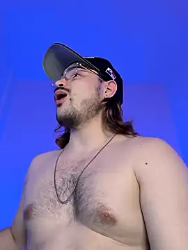 Derek Vow online show from March 8, 11:08 pm