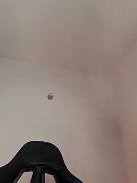 Derek Vow online show from March 3, 11:01 pm