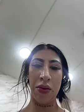 darkkjulietha online show from June 19, 1:17 pm