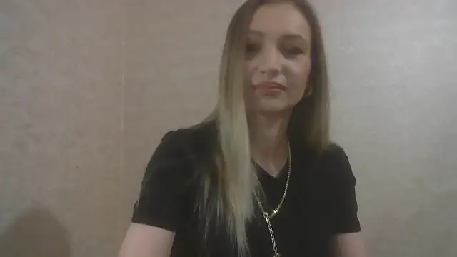 Snapshot of AureliaStar450 chatting on February 13, 9:48 pm AureliaStar450 online show from February 13, 9:48 pm