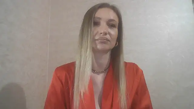 Snapshot of AureliaStar450 chatting on February 3, 10:04 pm AureliaStar450 online show from February 3, 10:04 pm