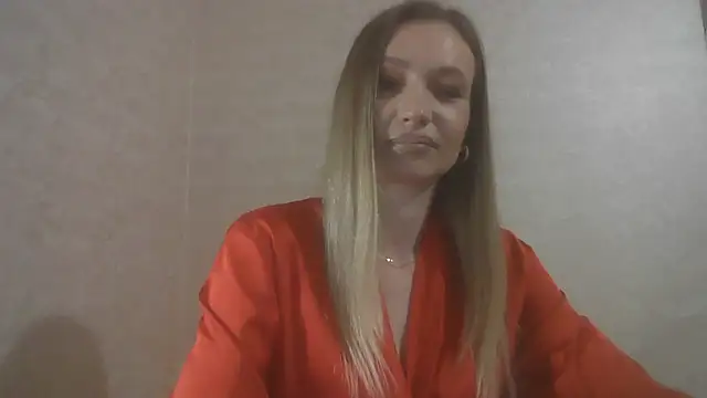 Snapshot of AureliaStar450 chatting on February 5, 9:43 pm AureliaStar450 online show from February 5, 9:43 pm