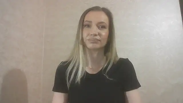 Snapshot of AureliaStar450 chatting on February 1, 9:24 pm AureliaStar450 online show from February 1, 9:24 pm