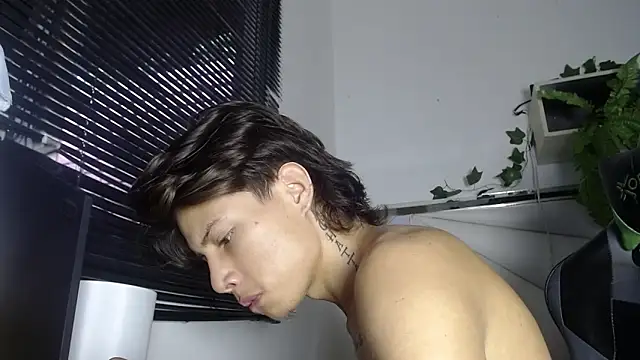 Snapshot of Didi_hard chatting on February 24, 8:42 pm Didi hard online show from February 24, 8:42 pm