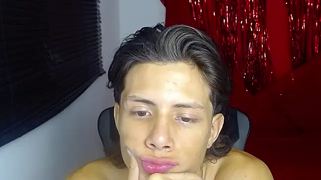 Snapshot of Didi_hard chatting on February 16, 8:57 am Didi hard online show from February 16, 8:57 am