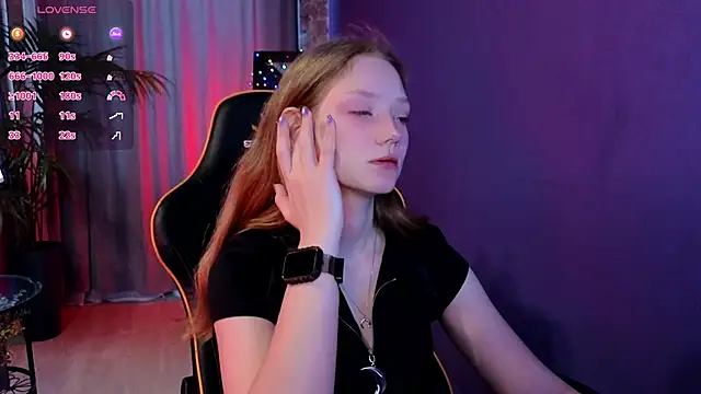 Your lilith  online show from May 26, 5:49 am