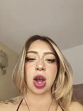 BellaDonna 16 online show from April 9, 8:04 pm