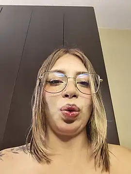 BellaDonna 16 online show from March 28, 7:04 pm