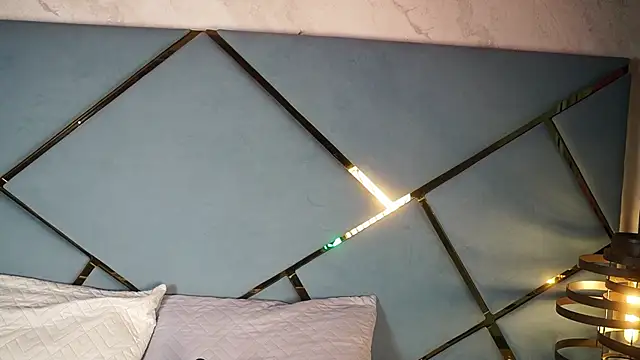 karol sm online show from April 15, 3:01 am