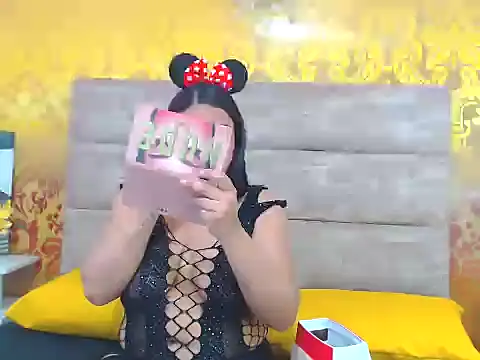 elianacollins23 online show from February 21, 3:52 am