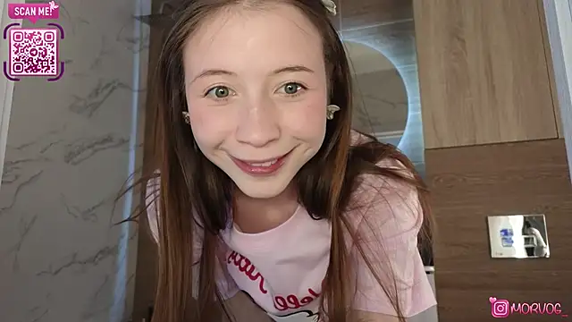 delorathecookiee online show from February 15, 7:31 am