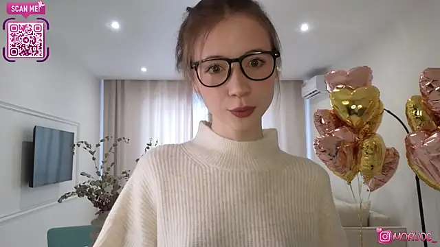 delorathecookiee online show from February 12, 5:51 am