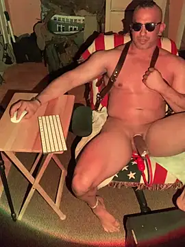 Snapshot of daddydonkey84 chatting on February 20, 6:26 am daddydonkey84 online show from February 20, 6:26 am