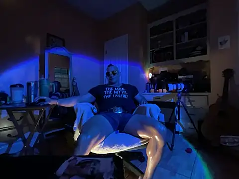 daddydonkey84 online show from June 2, 4:34 am
