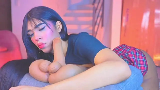  im perla online show from April 16, 11:00 am