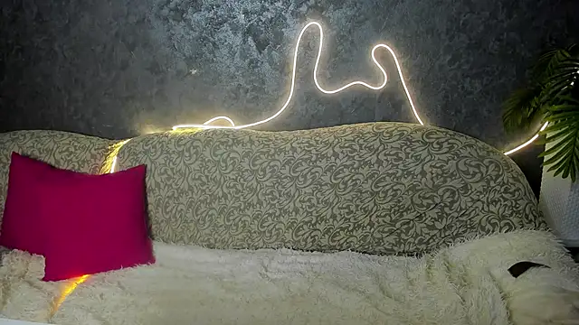 Dream Olivia online show from May 8, 2:59 am