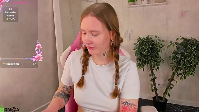 Stella Soul online show from April 12, 1:20 am