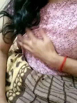 Hot Fiza0 online show from February 3, 4:56 pm