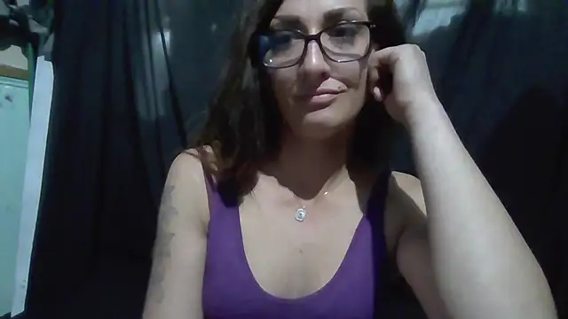 Snapshot of sabrinaroze chatting on May 18, 4:23 pm sabrinaroze online show from May 18, 4:23 pm