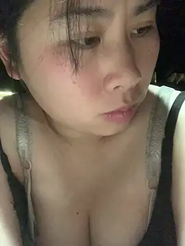patry33 online show from March 24, 3:06 am