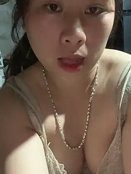 patry33 online show from June 15, 1:28 am