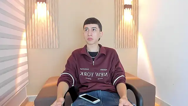 lian cameron online show from February 6, 3:46 am