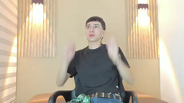 lian cameron online show from February 17, 3:59 am