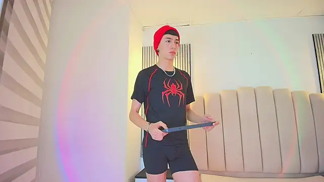 lian cameron online show from March 31, 3:52 am