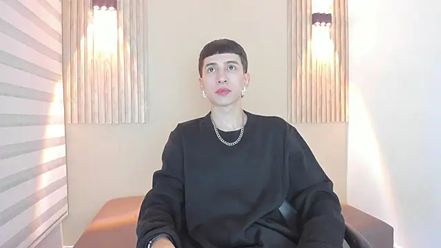 lian cameron online show from February 12, 3:39 am