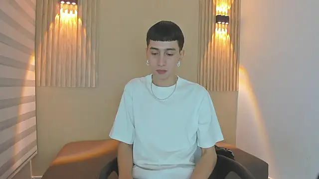 lian cameron online show from February 13, 3:39 am