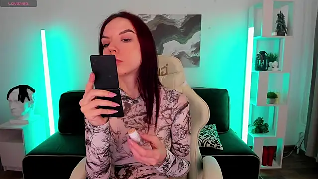 berthanelson online show from February 5, 9:05 am