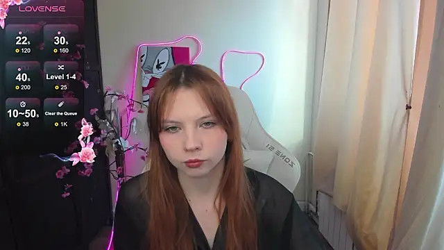 Snapshot of EmberVexen chatting on February 26, 5:07 am EmberVexen online show from February 26, 5:07 am