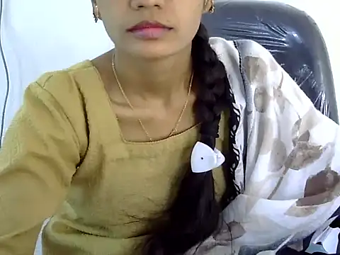 Snapshot of Kulsum_S chatting on March 4, 8:22 am Kulsum S online show from March 4, 8:22 am