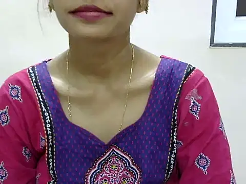 Snapshot of Kulsum_S chatting on May 15, 1:09 pm Kulsum S online show from May 15, 1:09 pm