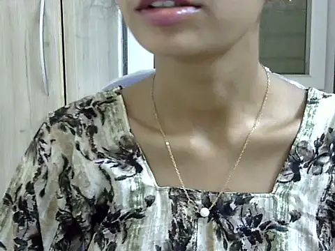 Snapshot of Kulsum_S chatting on March 25, 11:53 am Kulsum S online show from March 25, 11:53 am