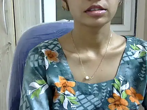 Snapshot of Kulsum_S chatting on March 26, 11:30 am Kulsum S online show from March 26, 11:30 am
