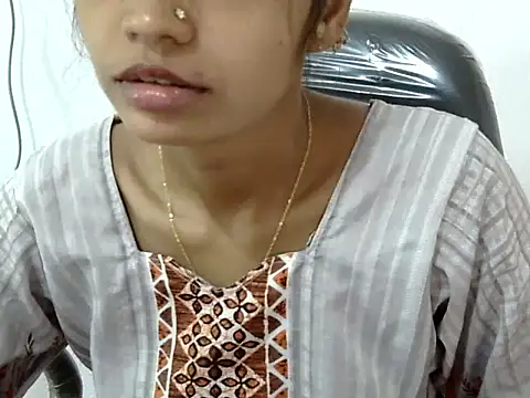 Snapshot of Kulsum_S chatting on March 15, 9:27 am Kulsum S online show from March 15, 9:27 am