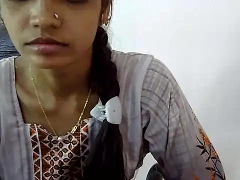Snapshot of Kulsum_S chatting on March 8, 9:45 am Kulsum S online show from March 8, 9:45 am