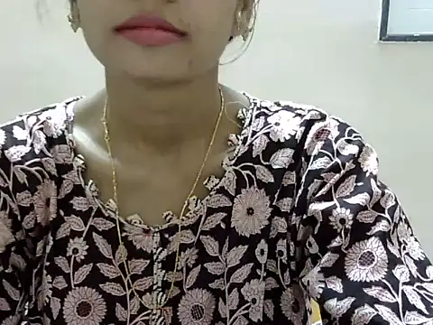 Snapshot of Kulsum_S chatting on May 9, 1:03 pm Kulsum S online show from May 9, 1:03 pm
