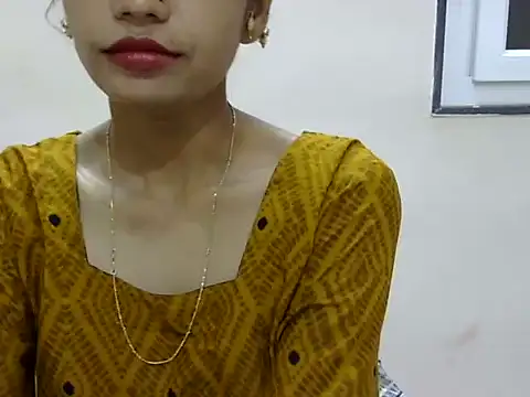 Snapshot of Kulsum_S chatting on May 19, 1:40 pm Kulsum S online show from May 19, 1:40 pm