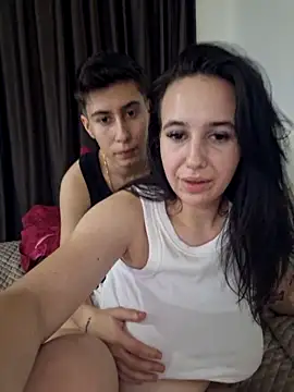 MavisReeve online show from February 3, 5:40 pm