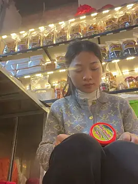 Lyn-be99 online show from March 8, 10:51 am